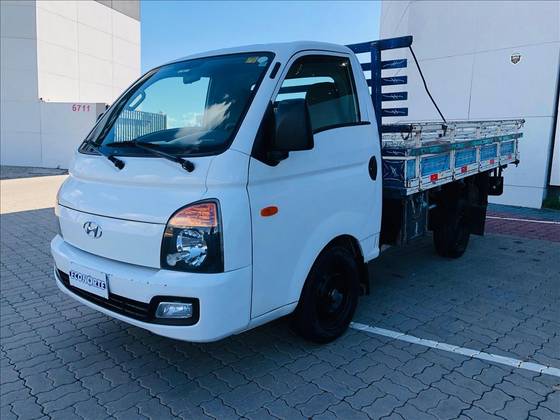 HYUNDAI HR 2.5 LONGO SEM CAÇAMBA 4X2 16V 130CV TURBO INTERCOOLER DIESEL 2P MANUAL